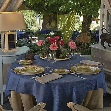 מלון Logis Saint-jacques