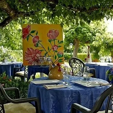 Hotel Logis Saint-jacques