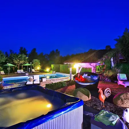 Logis Saint-jacques 3* Saint-Saud-Lacoussiere