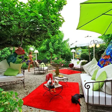 Logis Saint-jacques Hotel Saint-Saud-Lacoussiere