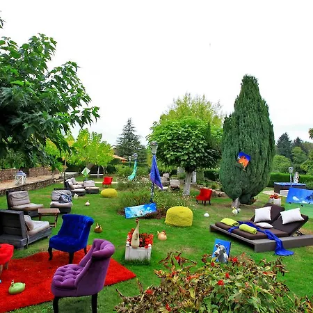 Logis Saint-jacques Saint-Saud-Lacoussiere