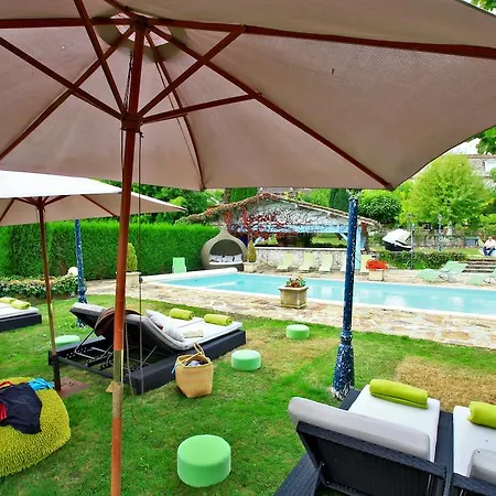 Logis Saint-jacques Saint-Saud-Lacoussiere