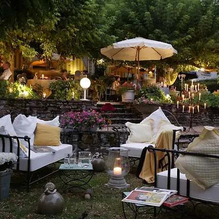 Hotel Saint-jacques Saint-Saud-Lacoussière