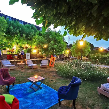 Logis Saint-jacques Hotel Saint-Saud-Lacoussiere