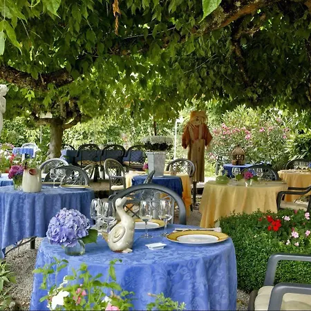 Logis Saint-jacques 3* Saint-Saud-Lacoussiere