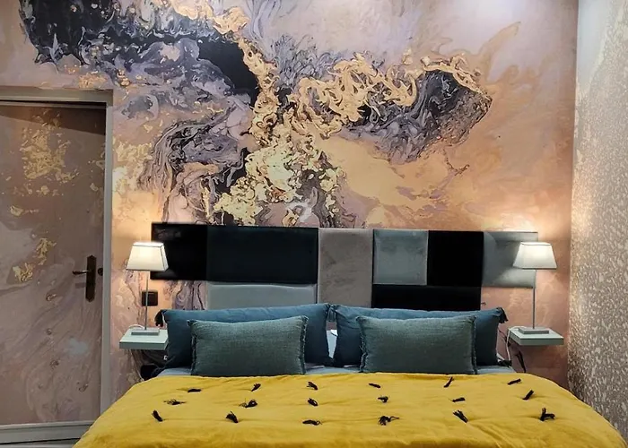 Logis Saint-jacques Saint-Saud-Lacoussière