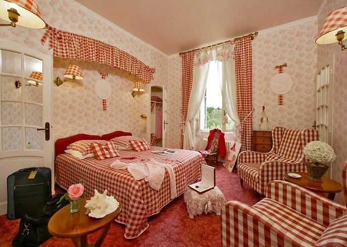 Logis Saint-jacques Hotel