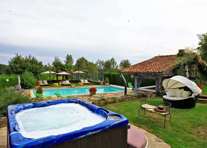 Logis Saint-jacques Hotel 3*