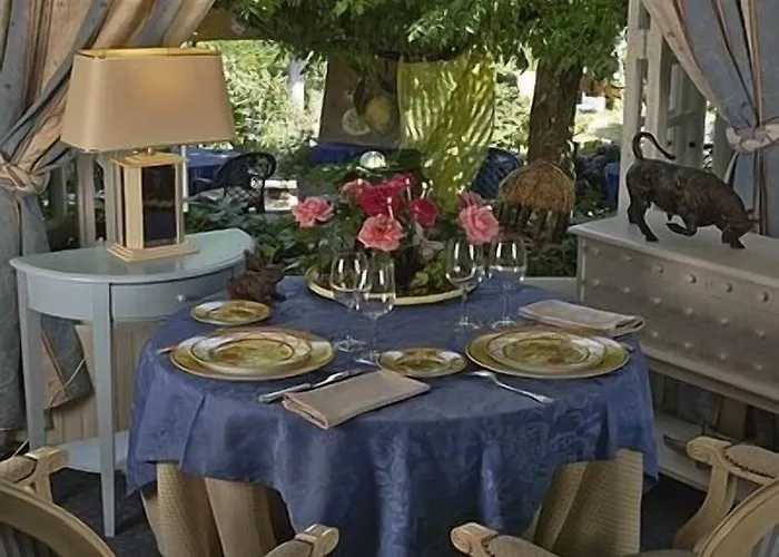 Hotel Logis Saint-jacques