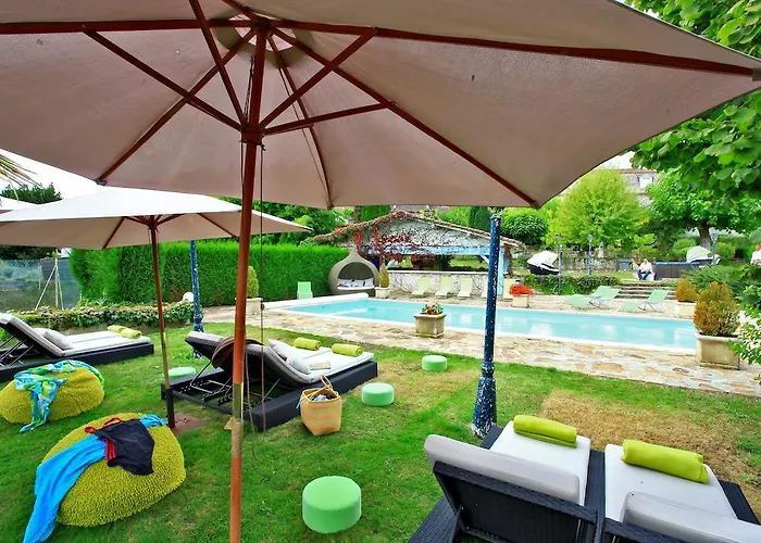 Logis Saint-jacques Saint-Saud-Lacoussière