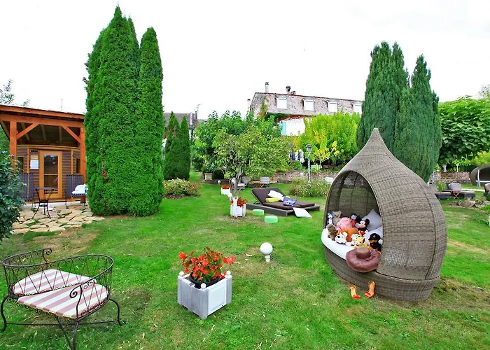 Hotel Logis Saint-jacques Saint-Saud-Lacoussière