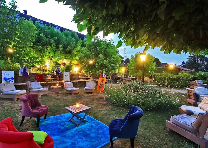 Logis Saint-jacques Hotel Saint-Saud-Lacoussière