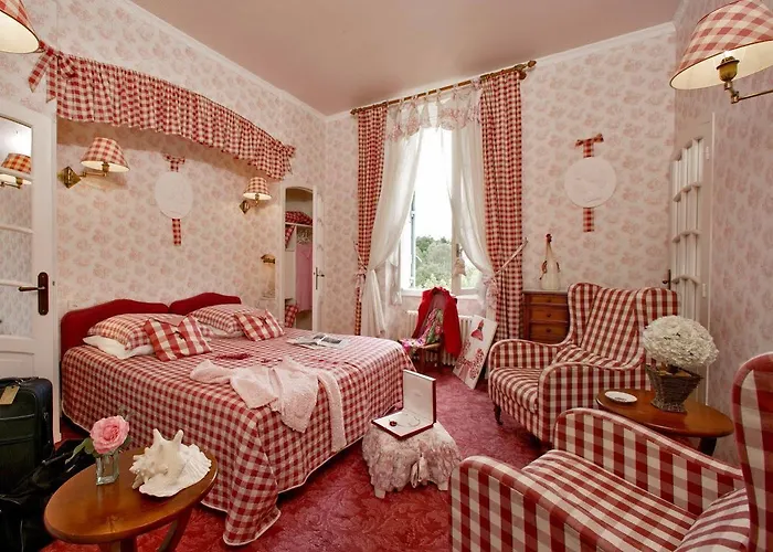 Logis Saint-jacques Hotel 3*